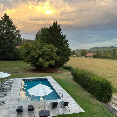 Villa Dordogne, Le Cambou, 5 Ch Avec Piscine Et Terrain 3 Ha