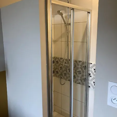 Villa Dordogne, Le Cambou, 5 Ch Avec Piscine Et Terrain 3 Ha