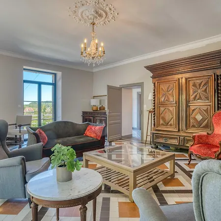 Villa Dordogne, Le Cambou, 5 Ch Avec Piscine Et Terrain 3 Ha