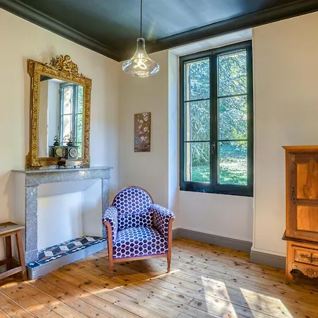 Villa Dordogne, Le Cambou, 5 Ch Avec Piscine Et Terrain 3 Ha *